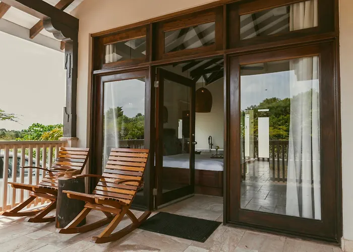 The Lodge At Jaguar Reef